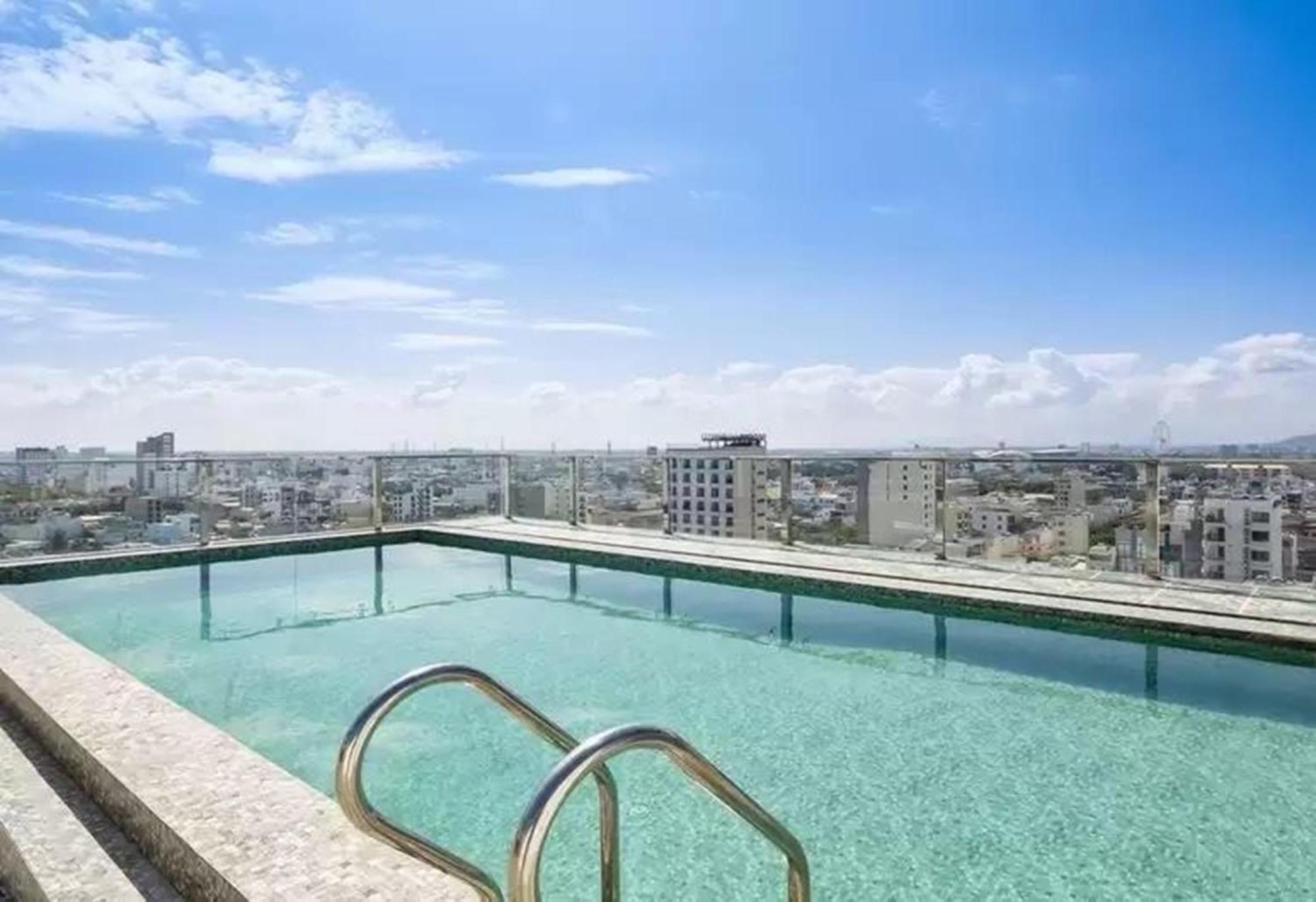 Palazzo Luxury Hotel Da Nang Exteriör bild