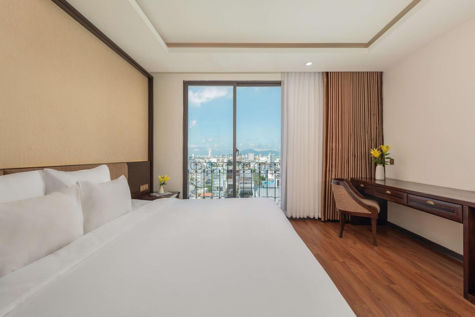 Palazzo Luxury Hotel Da Nang Exteriör bild